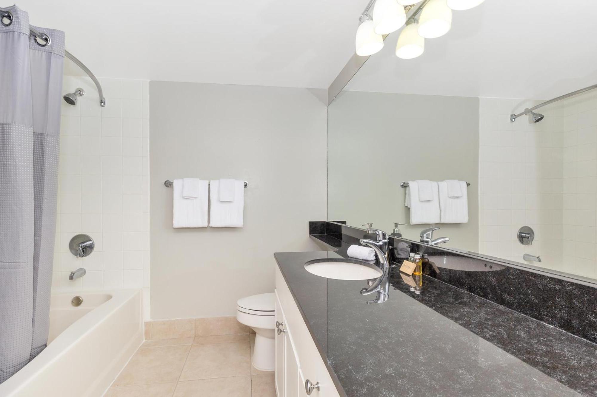 Dharma Home Suites Coral Gables At Gables Grand Plaza Miami Room photo